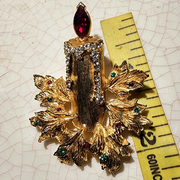 Vintage high designed holiday gold candle  stone flame and winter leaves brooch - Picture 12 of 12